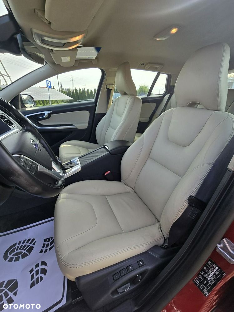 Volvo V60 - 17