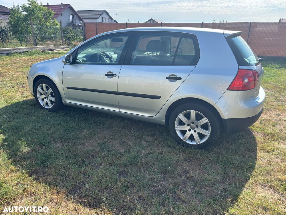 Volkswagen Golf - 4