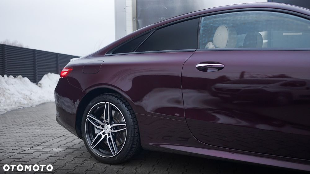 Mercedes-Benz Klasa E - 9