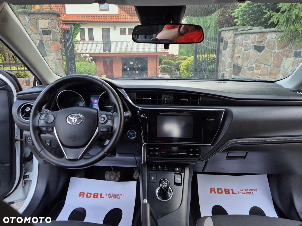 Toyota Auris - 8