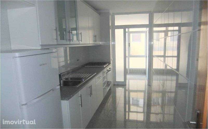 Alugo Excelente Apartamento T1 - Areosa - Porto - Grande imagem: 3/9