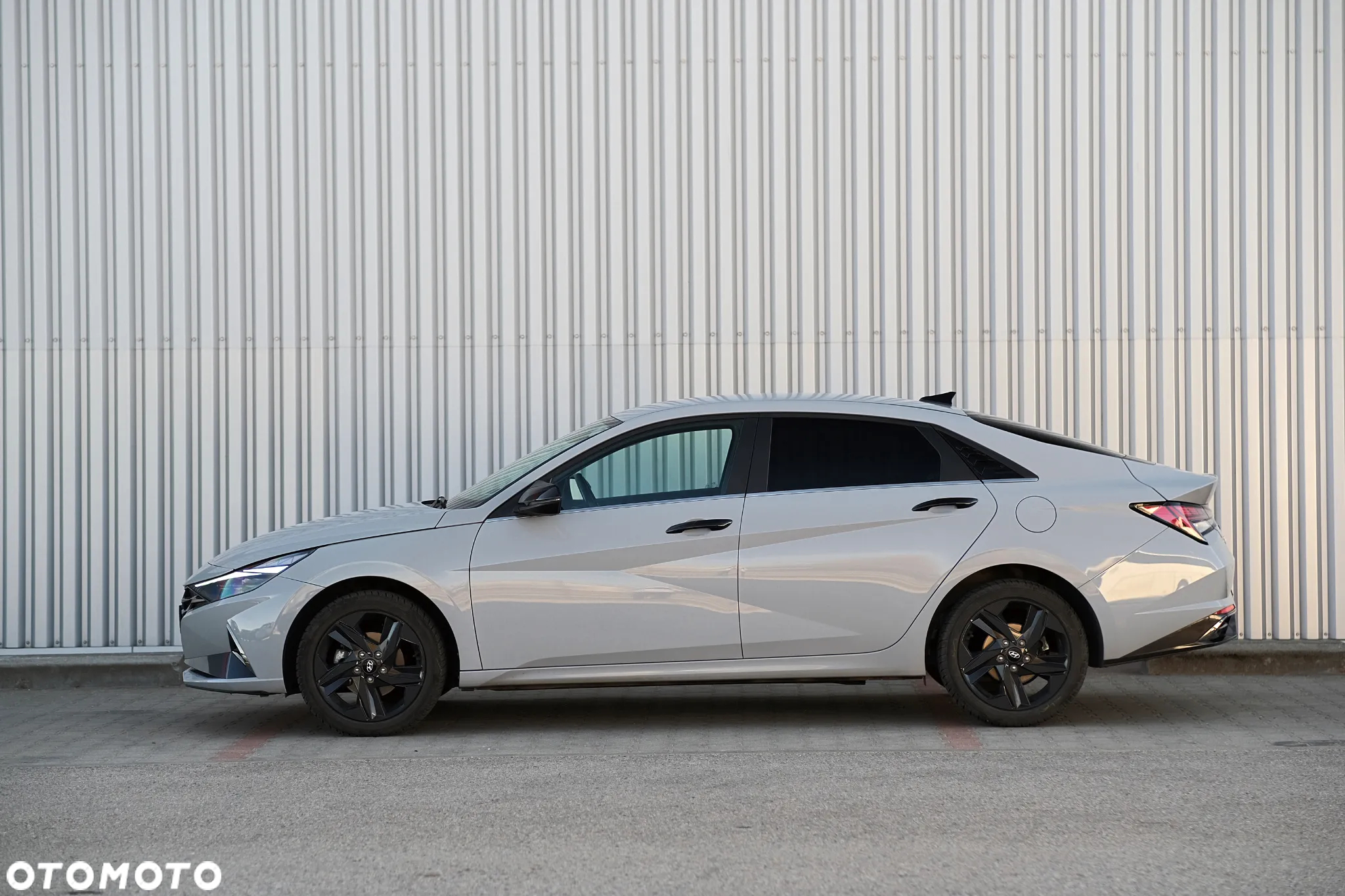 Hyundai Elantra 1.6 Smart CVT - 4