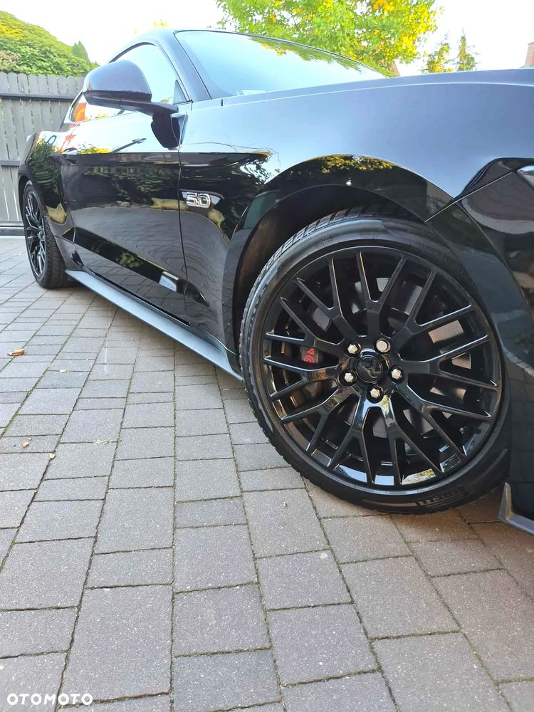 Ford Mustang 5.0 V8 GT - 17