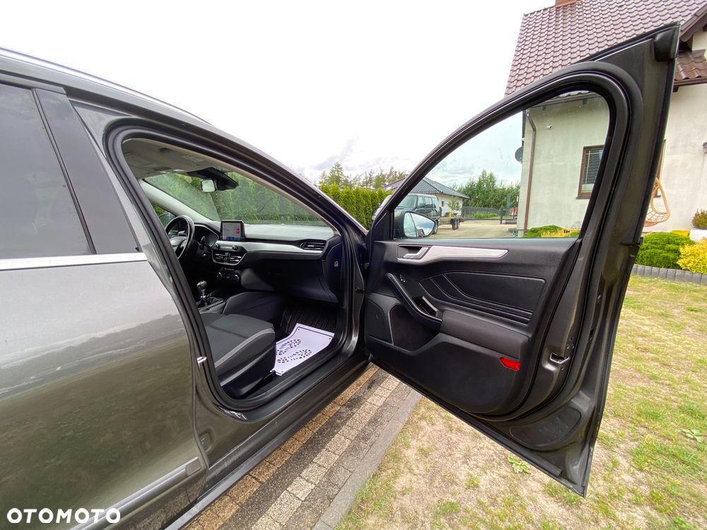 Ford Focus 1.5 EcoBlue Start-Stopp-System COOL&CONNECT - 35