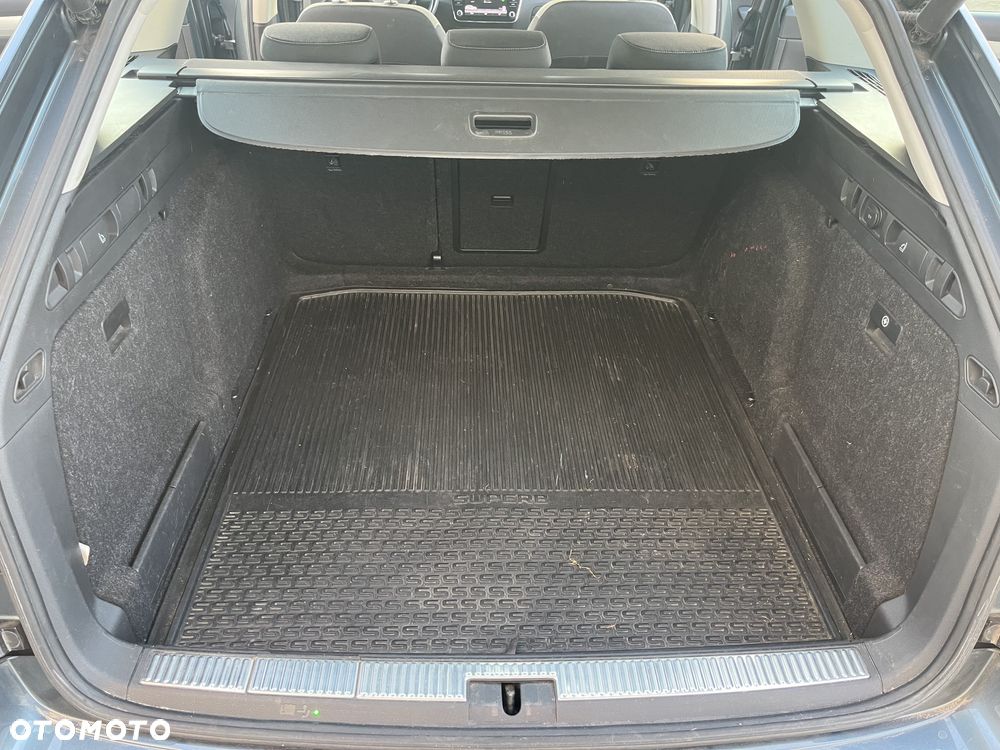 Skoda Superb - 32