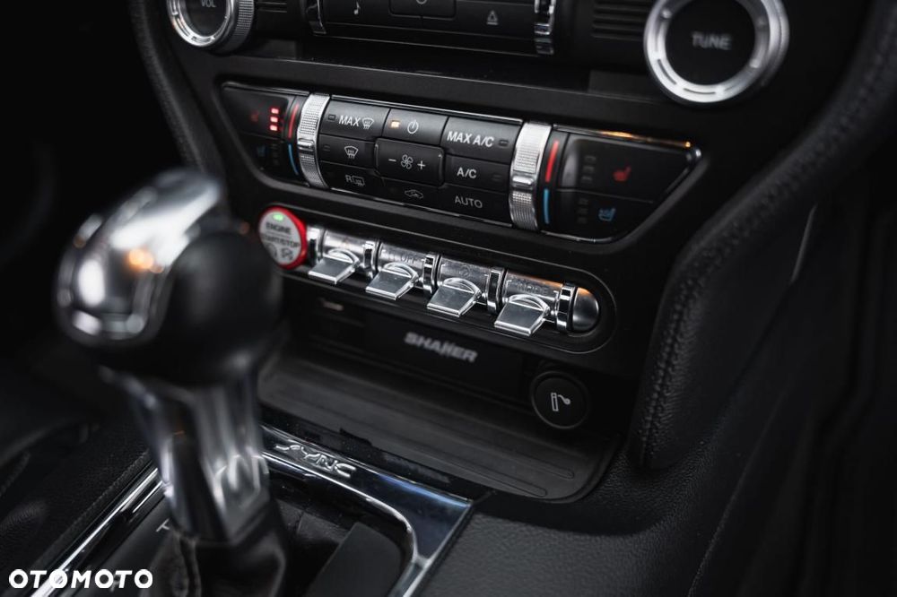 Ford Mustang - 27