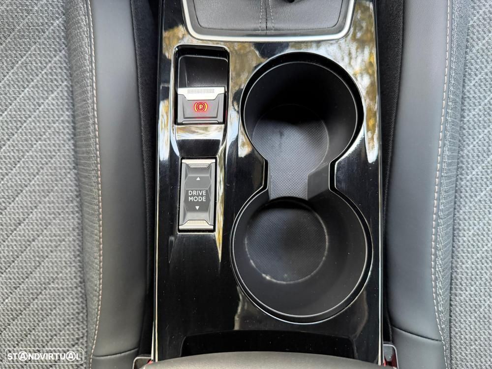 Peugeot 2008 1.2 PureTech Allure Pack - 27