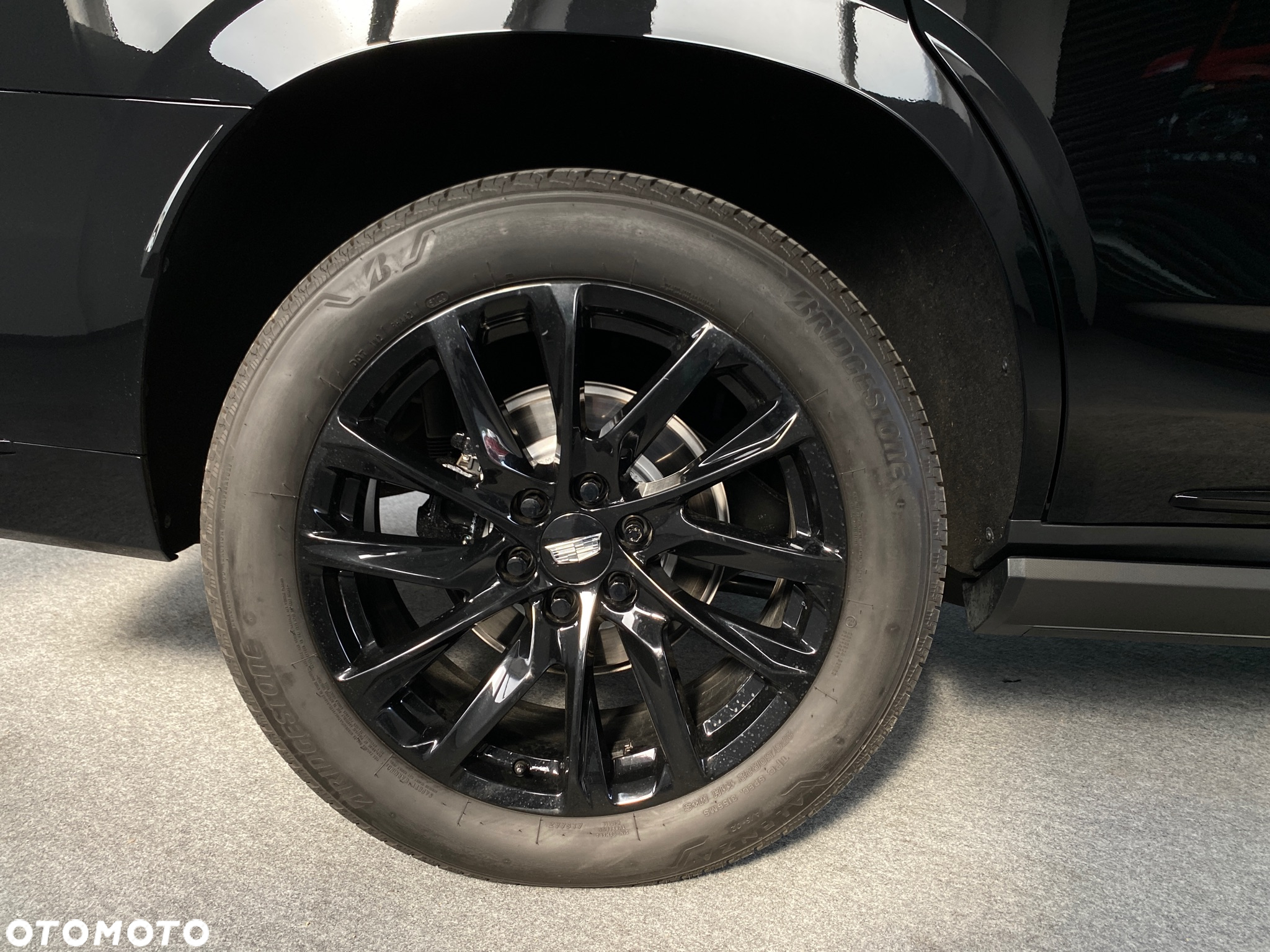 Cadillac Escalade 6.2 V8 AWD AT Platinum - 16