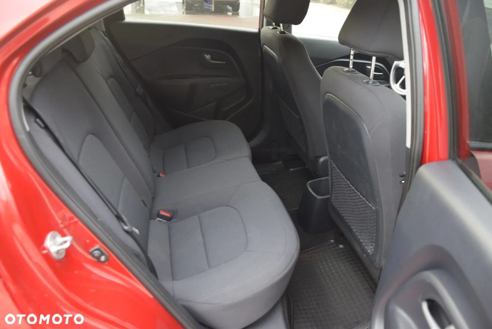 Kia Rio - 15