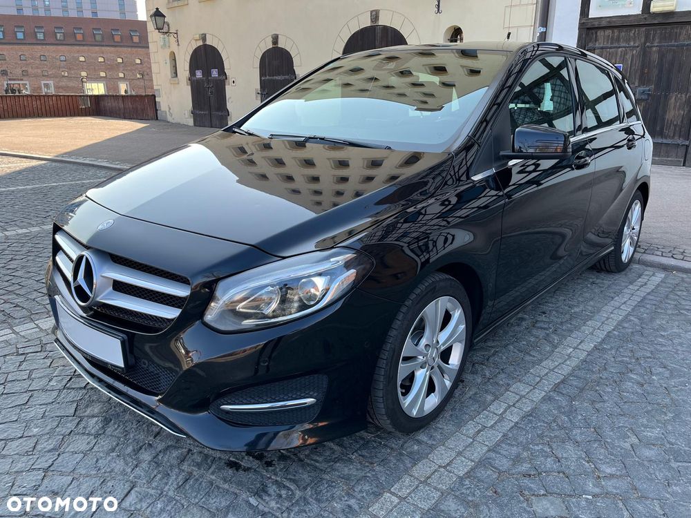 Mercedes-Benz Klasa B 180 d BlueEFFICIENCY Edition Style - 1