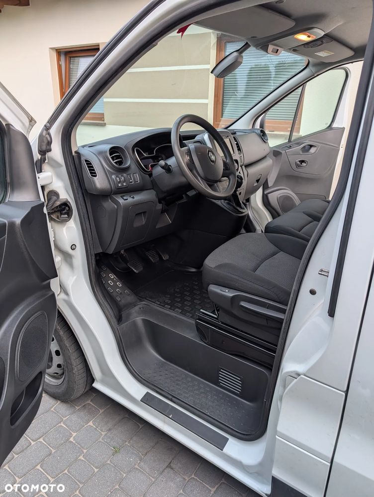 Renault Trafic - 13
