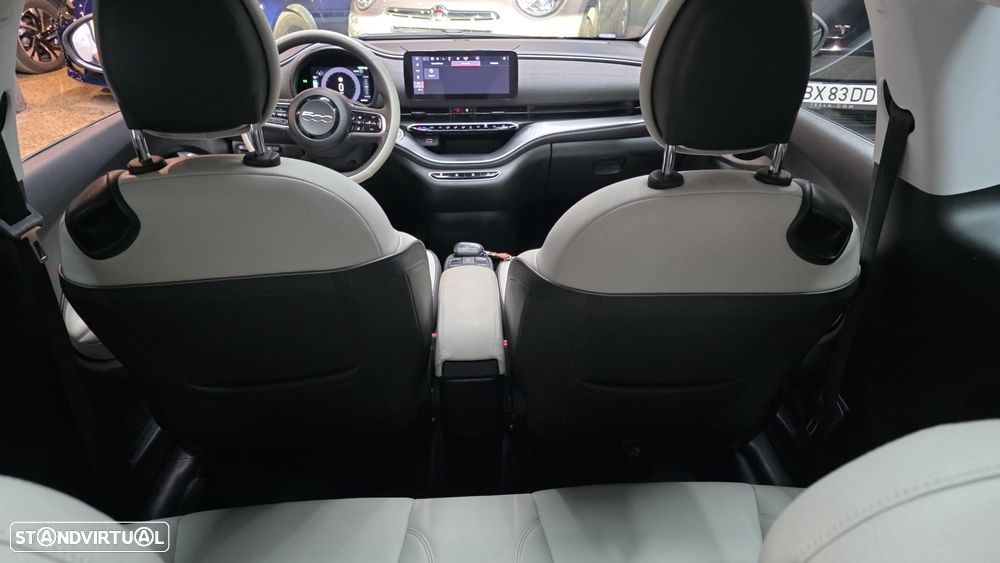 Fiat 500e La Prima - 24