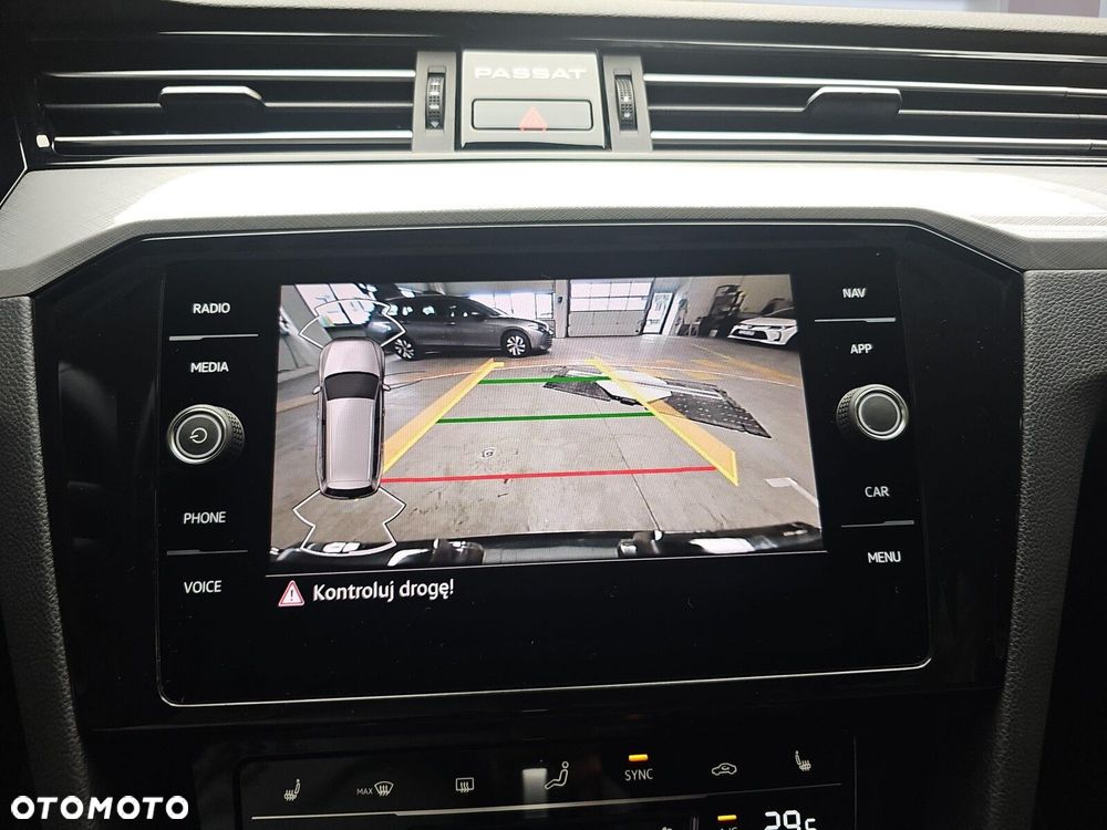 Volkswagen Passat Variant 1.5 TSI EVO Business DSG - 17