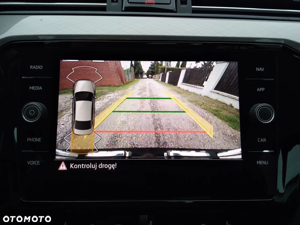 Volkswagen Passat 2.0 TSI Business DSG - 16