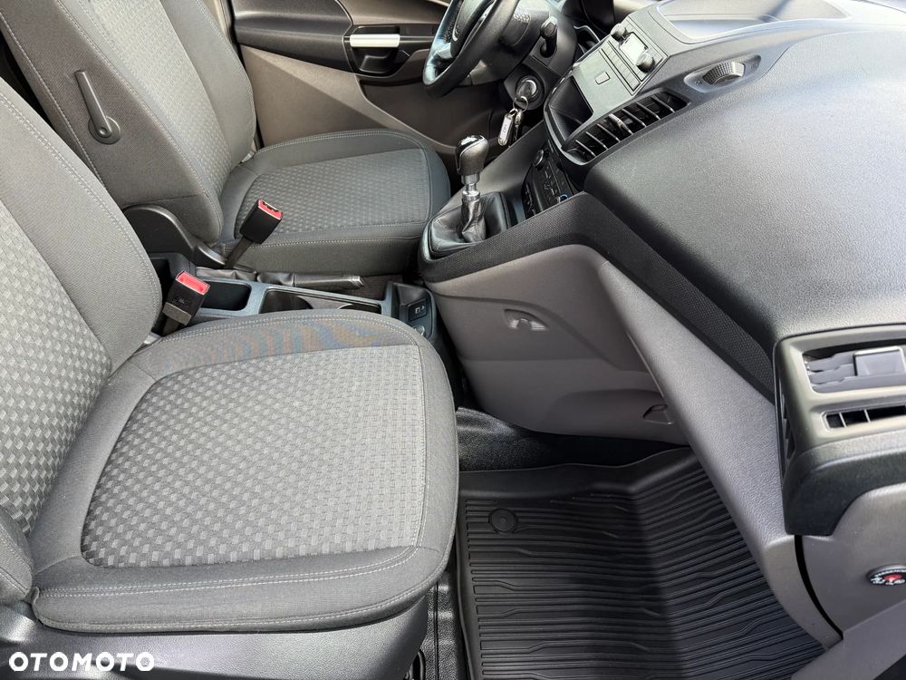 Ford Transit Connect L2H1 - 32