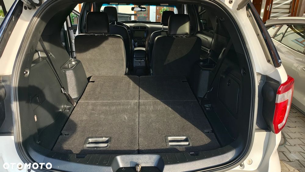 Ford Explorer - 22