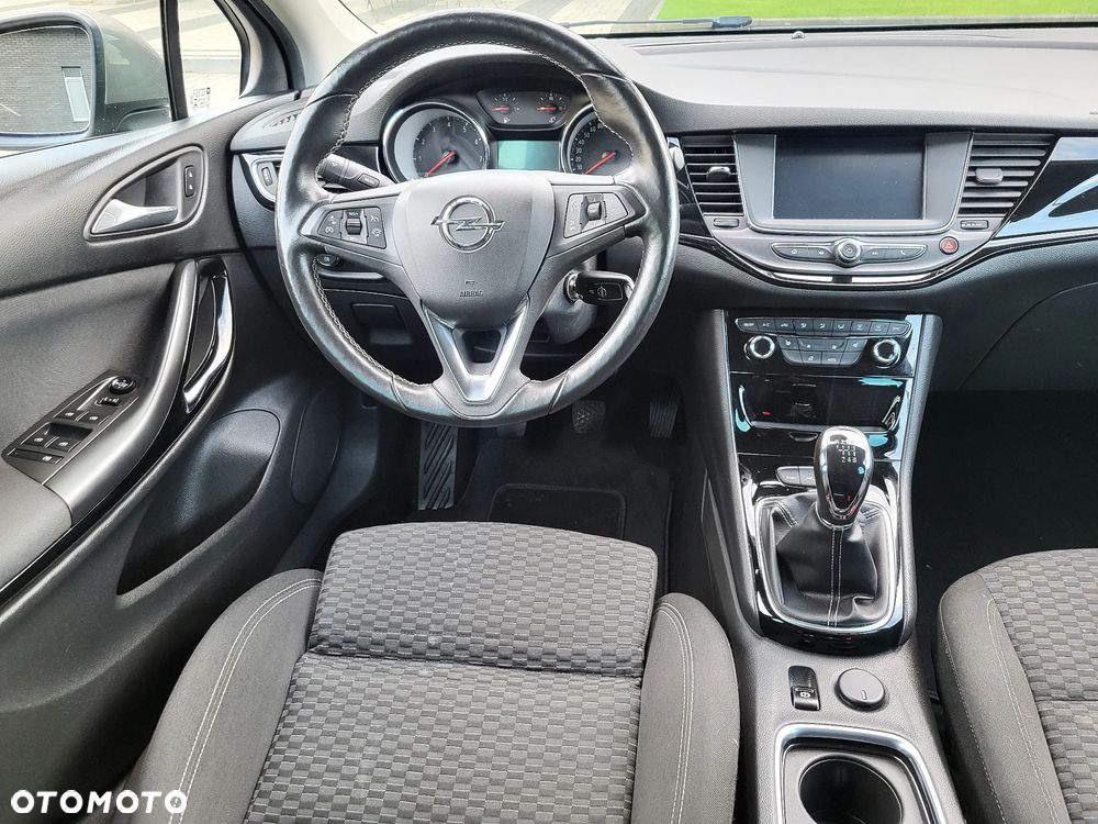 Opel Astra 1.4 Turbo Innovation - 4