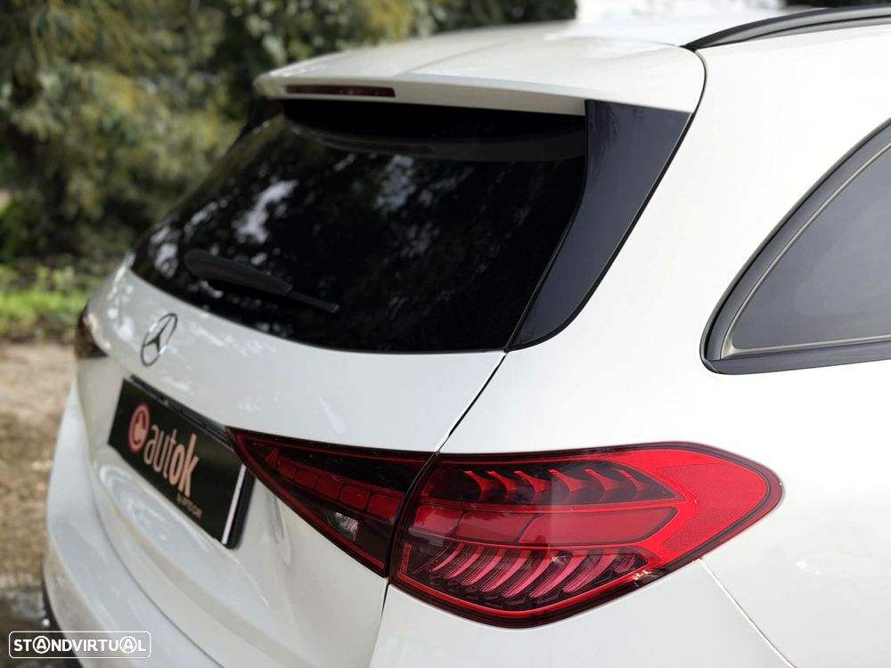 Mercedes-Benz C 300 e T 9G-TRONIC AMG Line - 14