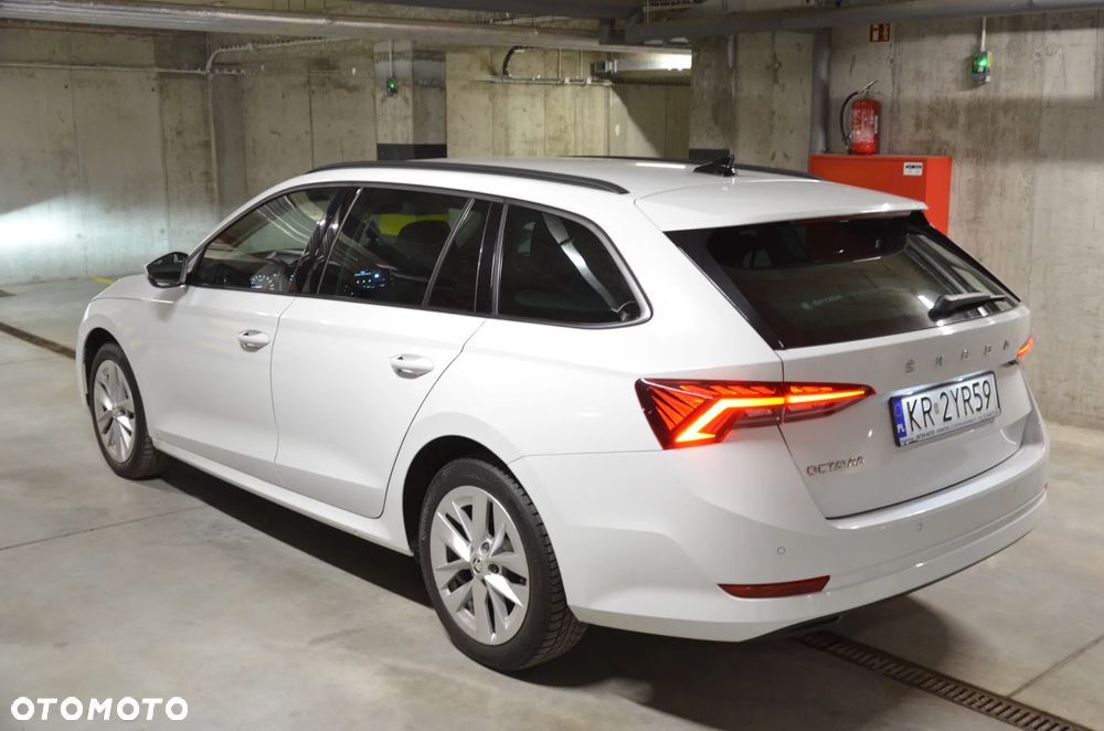 Skoda Octavia 2.0 TDI Ambition DSG - 7
