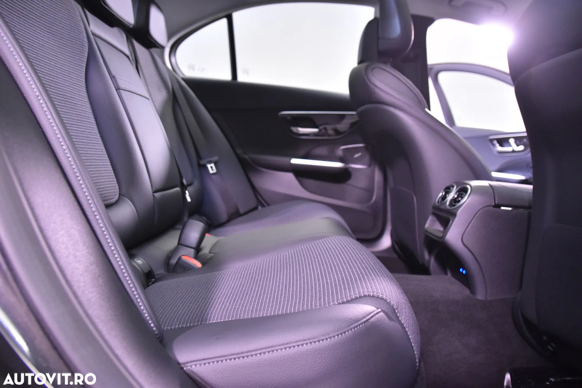 Mercedes-Benz C 220 d 9G-TRONIC - 12