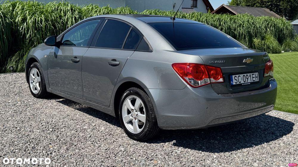 Chevrolet Cruze 1.6 LS - 4
