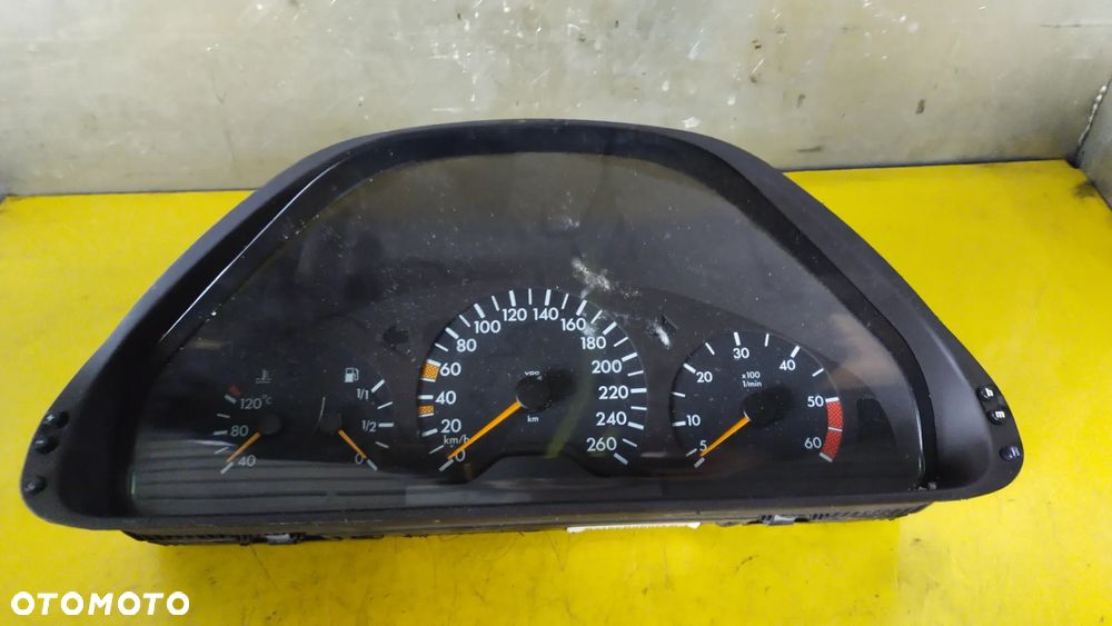 MERCEDES W210 LICZNIK PRĘDKOŚCIOMIERZ 2105403348 - 1