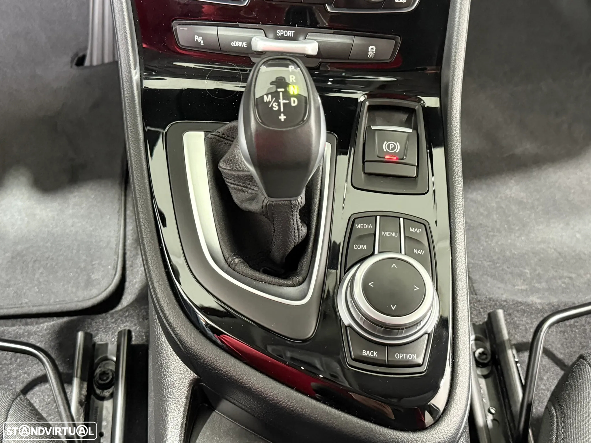 BMW 225xe Active Tourer Advantage - 34