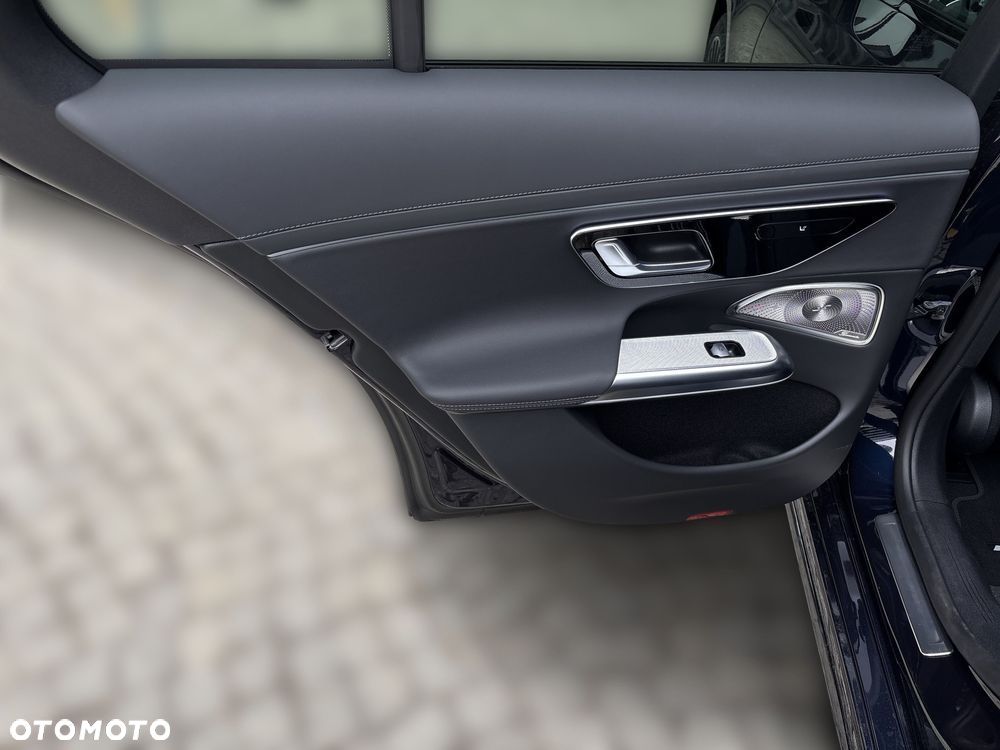 Mercedes-Benz Klasa E 300 de PHEV 4-Matic AMG 9G-Tronic - 11