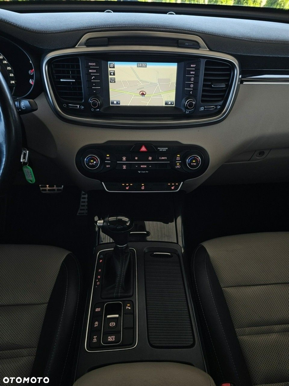 Kia Sorento - 17