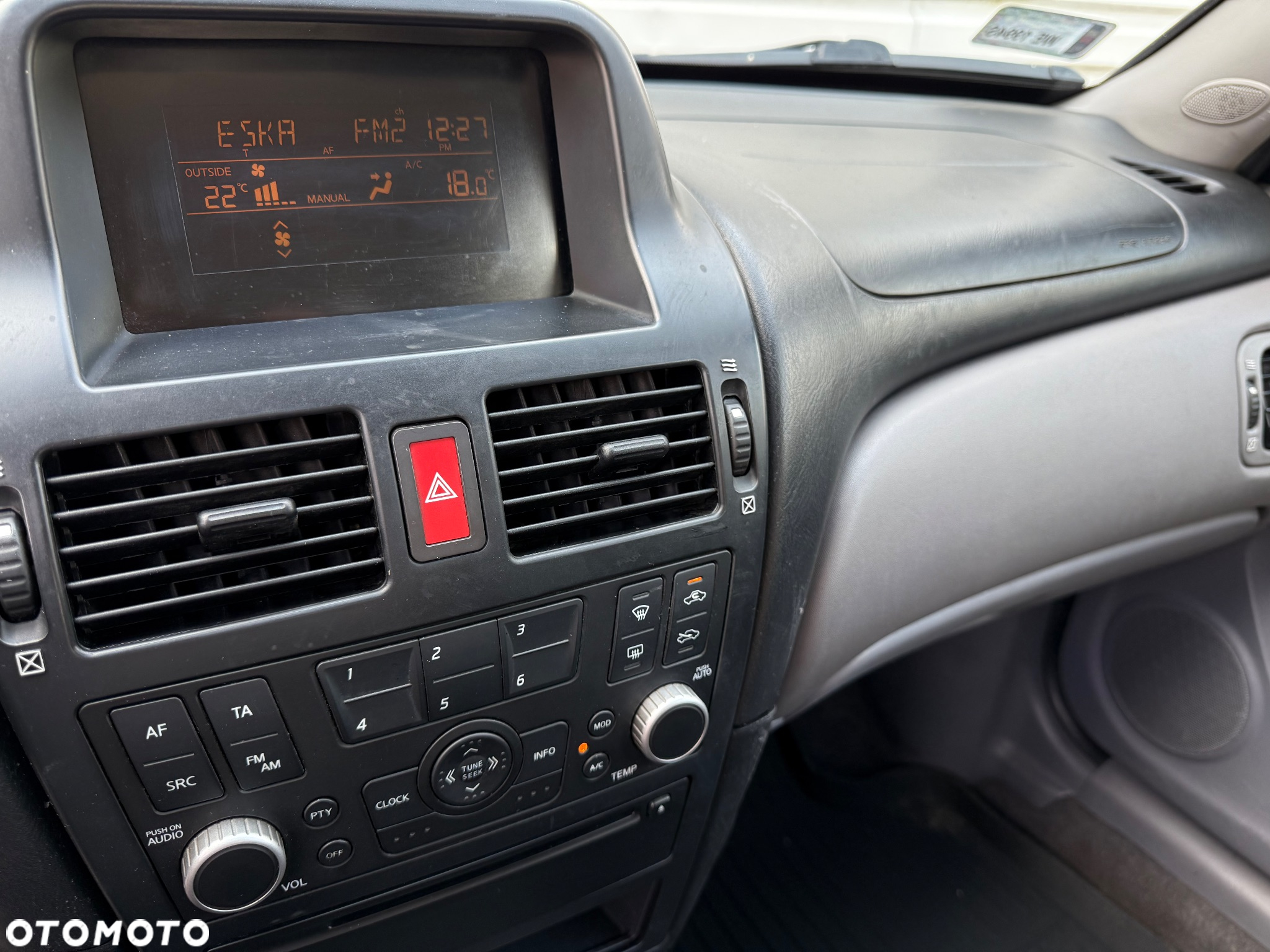 Nissan Almera II 1.8 Luxury - 9
