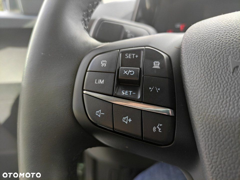 Ford Tourneo Courier - 15