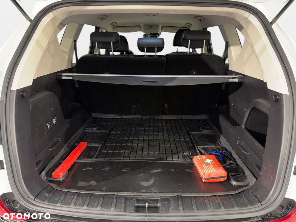 SsangYong/KGM Rexton - 14