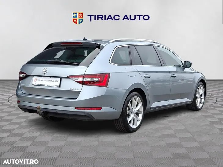 Skoda Superb 2.0 TDI DSG Style - 6