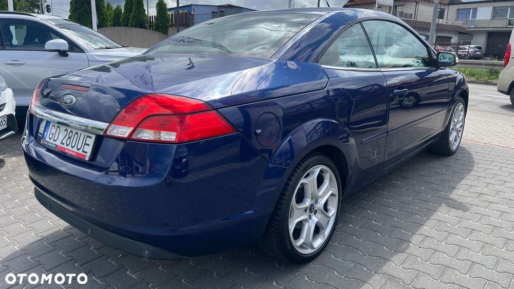 Ford Focus CC 2.0 16V Titanium - 4