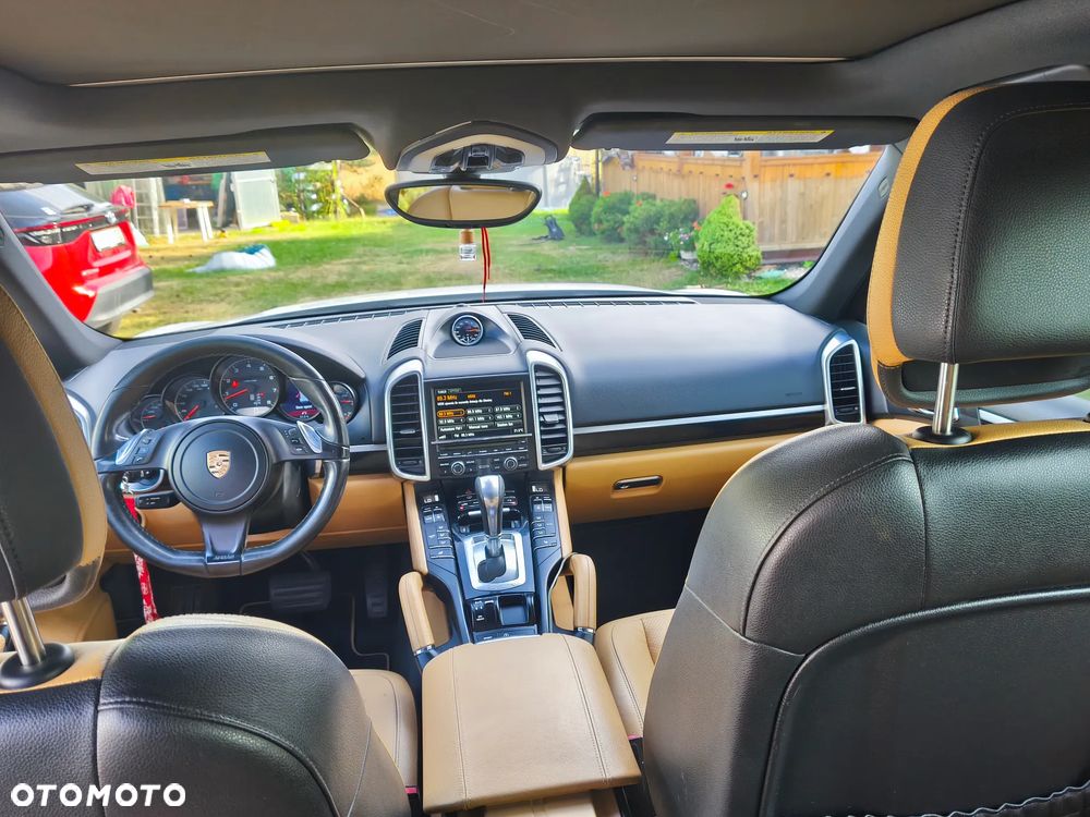 Porsche Cayenne Platinum Edition - 6