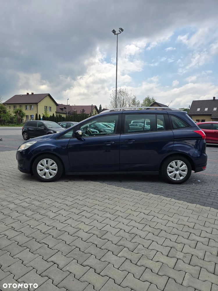 Ford Grand C-MAX - 12