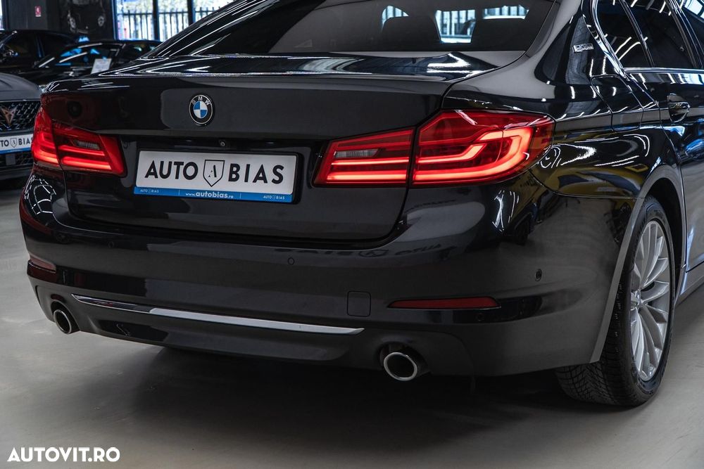 BMW Seria 5 530e iPerformance Aut. Luxury Line - 13