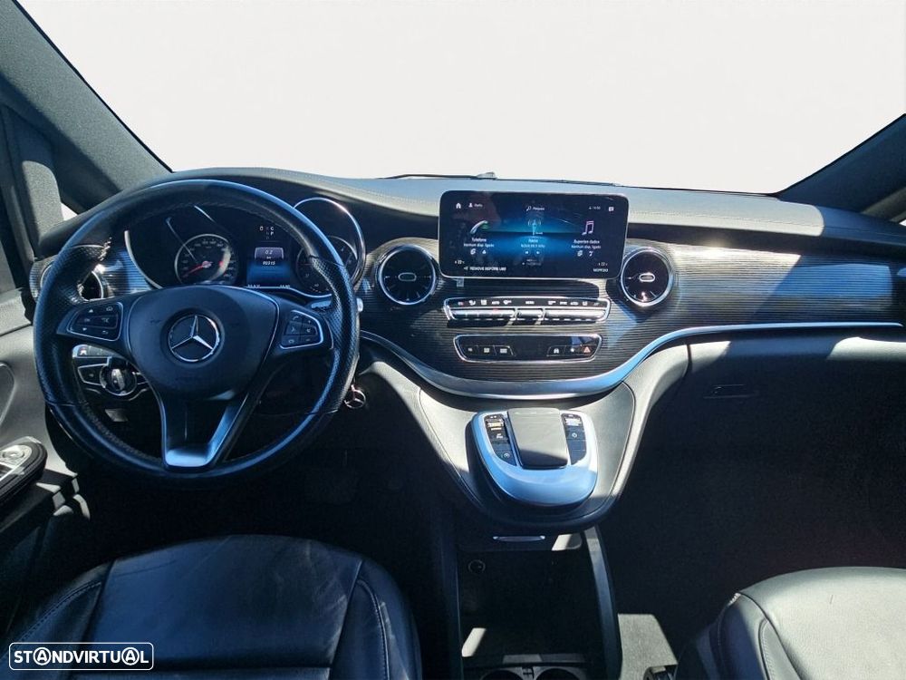 Mercedes-Benz V 300 d Longo Avantgarde - 11