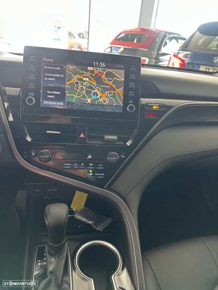 Toyota Camry - 10