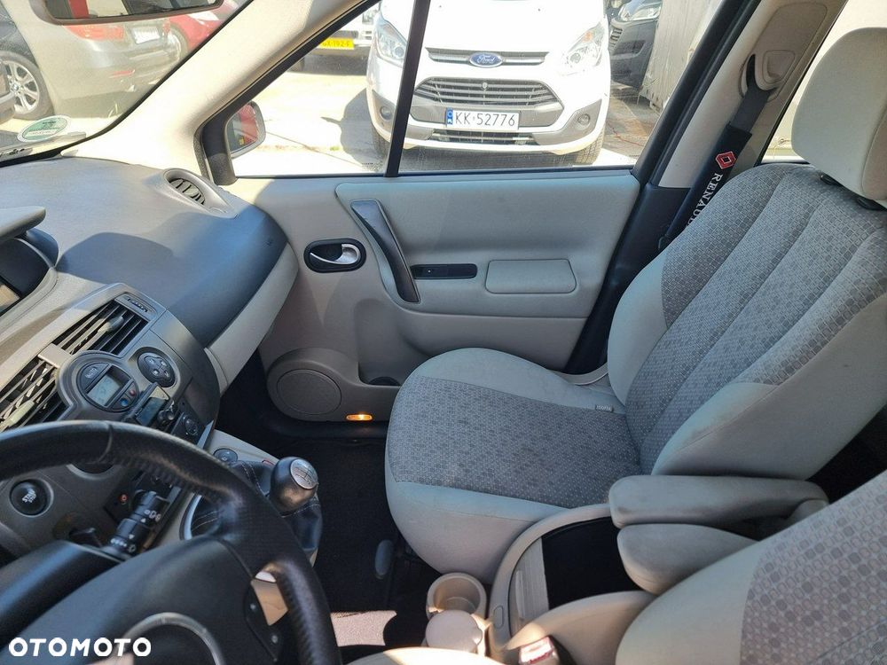 Renault Scenic - 10