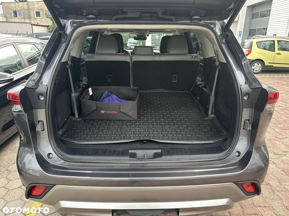 Toyota Highlander - 10