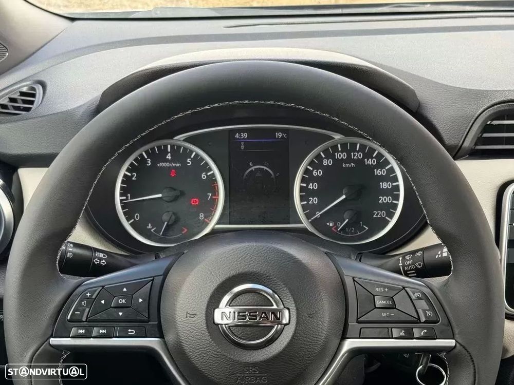 Nissan Micra 1.0 IG-T N-Design Black P:Navi CVT - 11