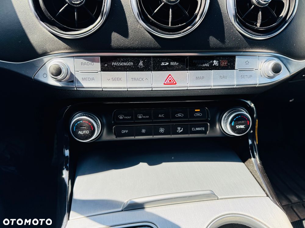 Kia Stinger 3.3 T-GDI V6 GT AWD - 21