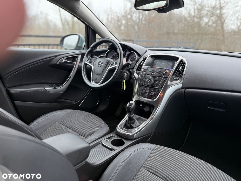 Opel Astra 1.4 Turbo Cosmo - 12