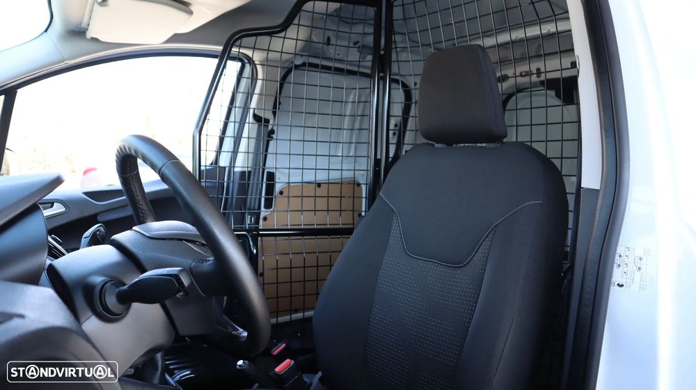 Ford Courier Van - 23