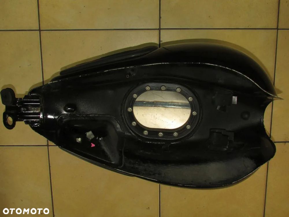 Triumph Bonneville SE zbiornik paliwa bak - 4