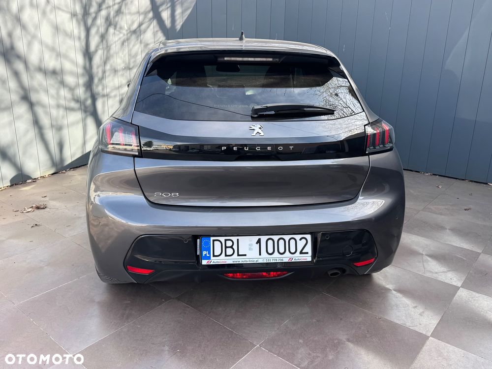 Peugeot 208 - 5