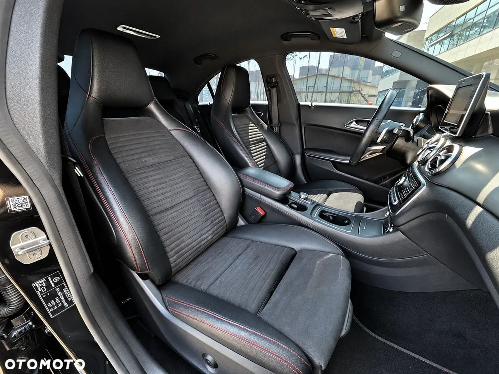 Mercedes-Benz CLA - 15