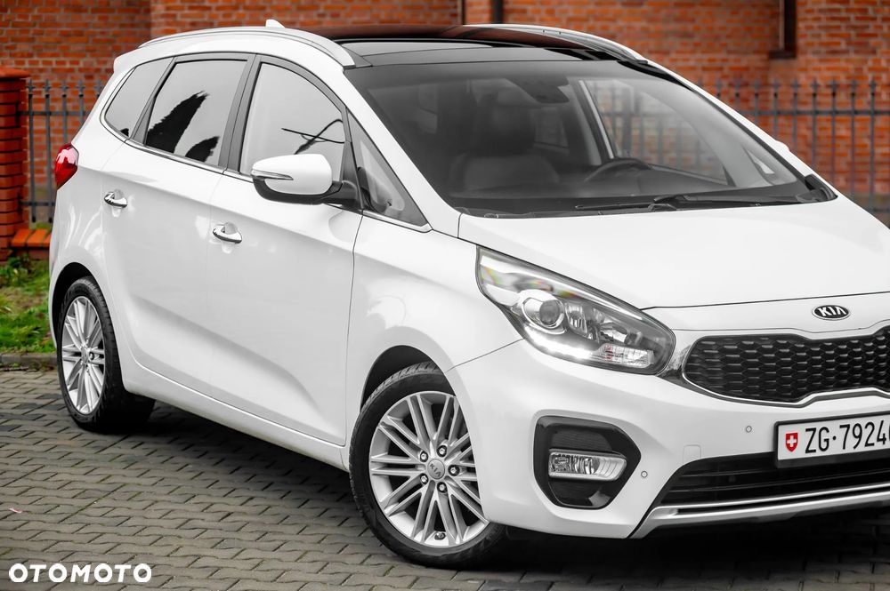 Kia Carens 1.7 CRDi Business Line 7os 7DCT - 2