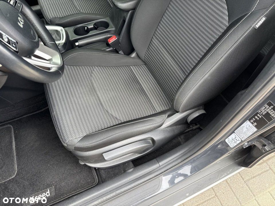 Kia XCeed - 24